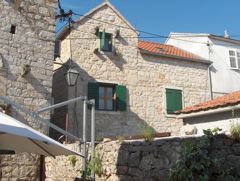 Guest House Lucijo Врбоска Екстериор снимка