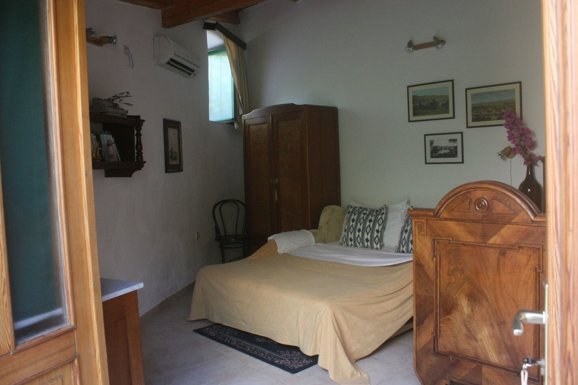 Guest House Lucijo Врбоска Екстериор снимка